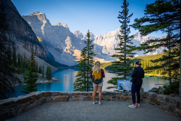 august-at-moraine-lake