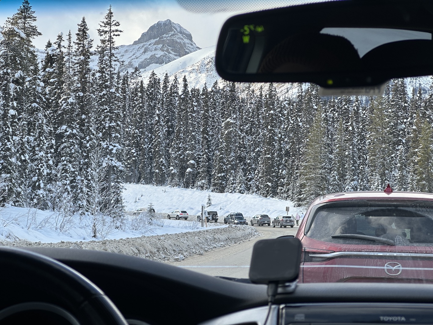 Driving to Lake Louise during the holidays - congestion on Christmas