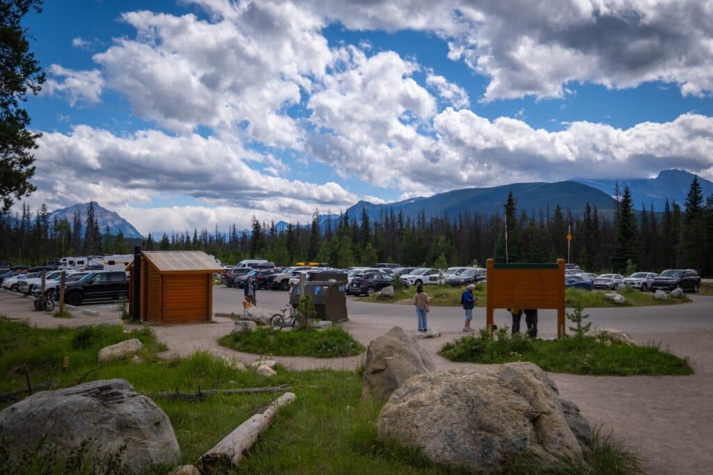 How To Hike The Valley of the Five Lakes In Jasper