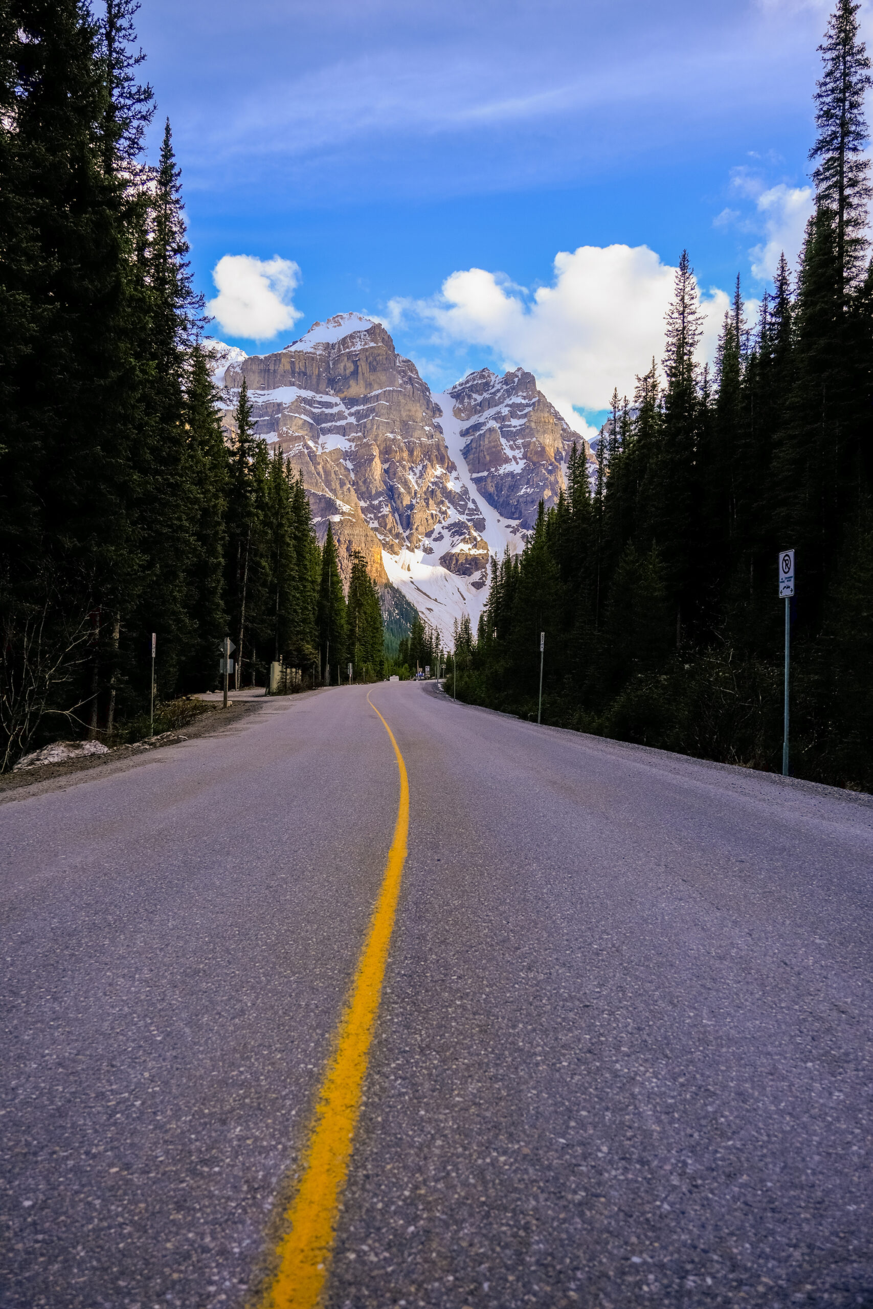 An Empty Moraine Lake Rd Before It Opens For The Season