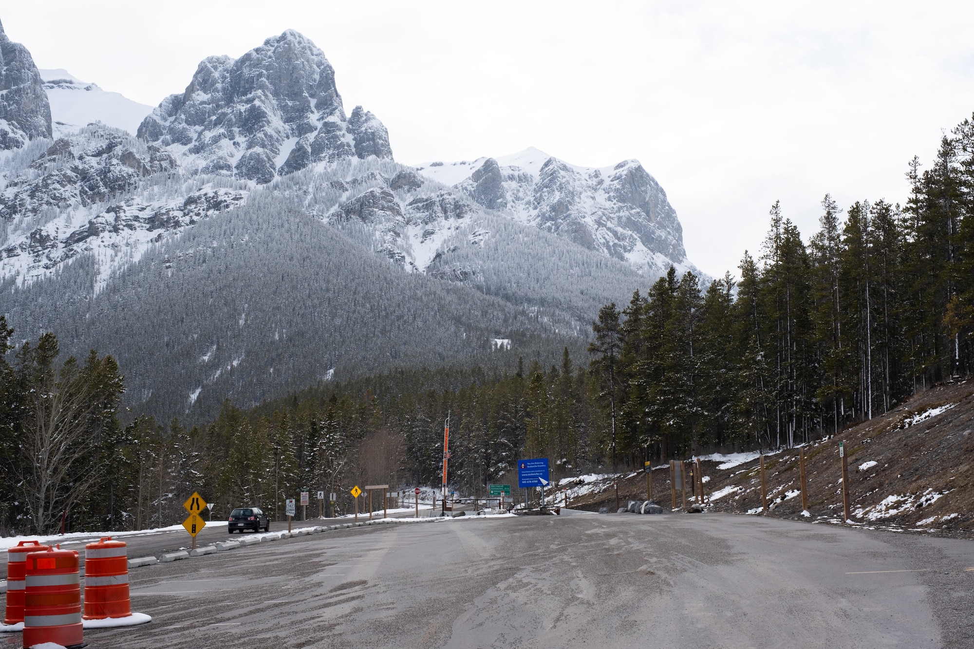 Extra Parking Area for Grassi Lakes
