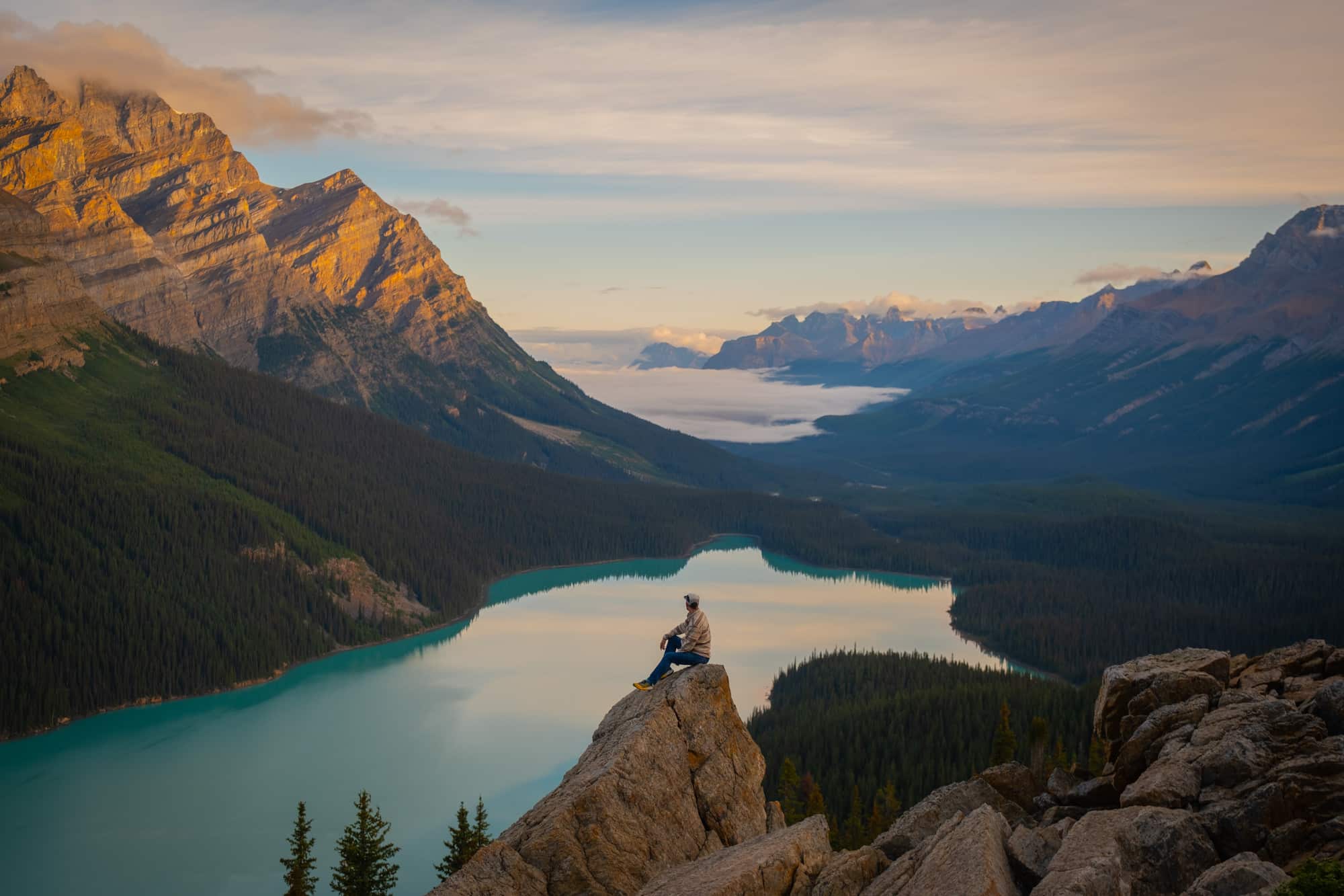 peyto lake at sunrise