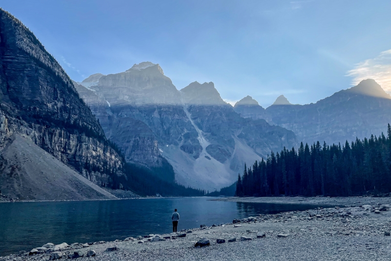 Moraine Lake in October