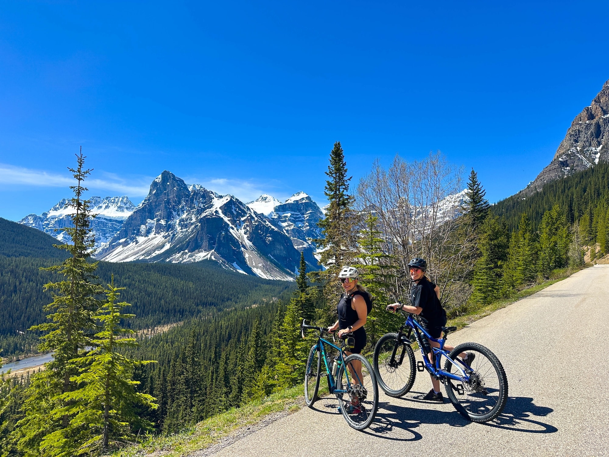 biking to moraine lake