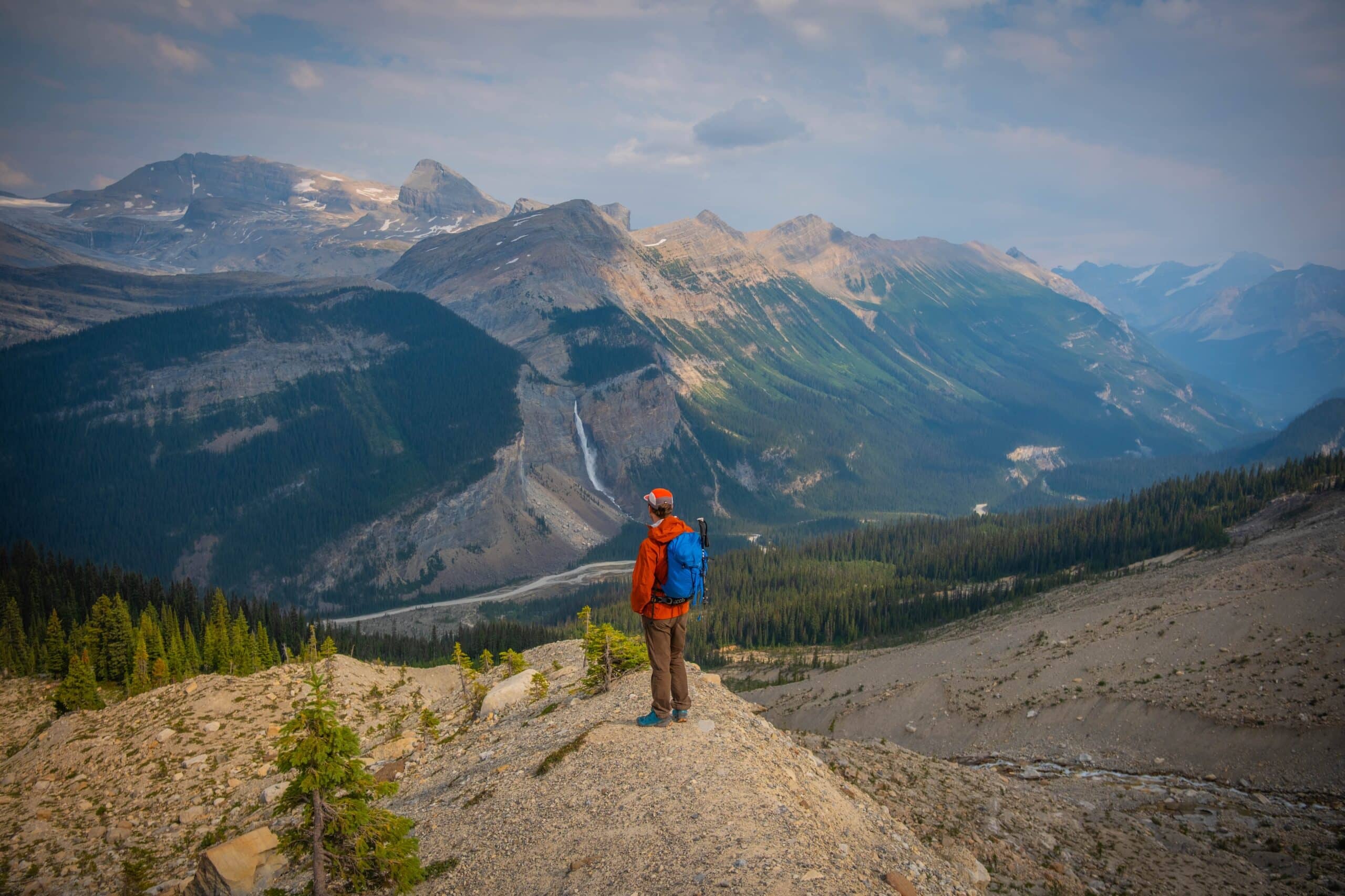 cameron on the iceline trail