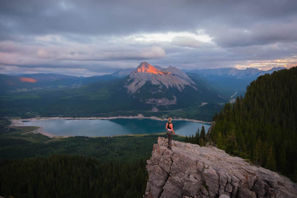 barrier lake hike-in kananaskis