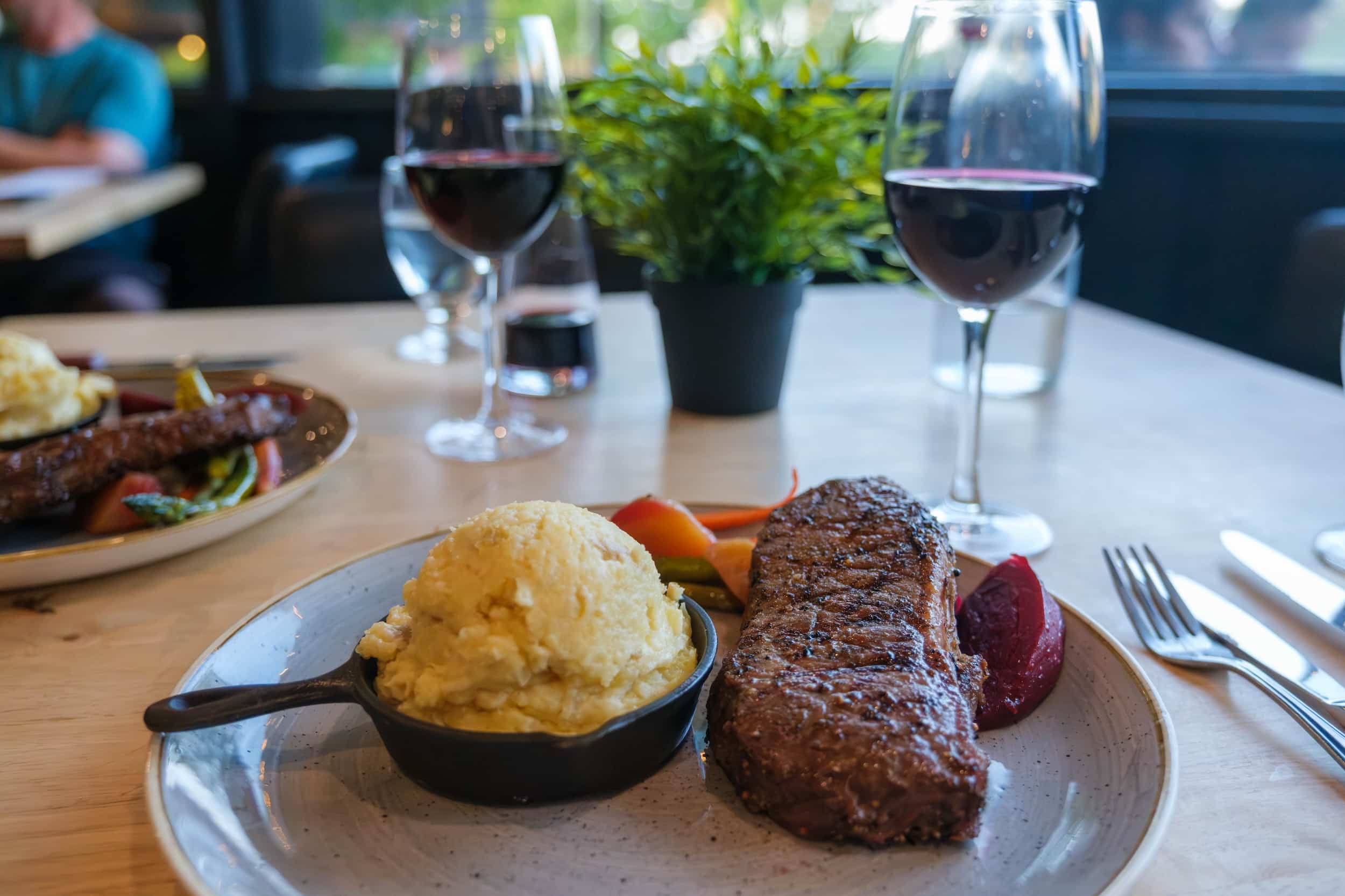 Lakeside Chophouse