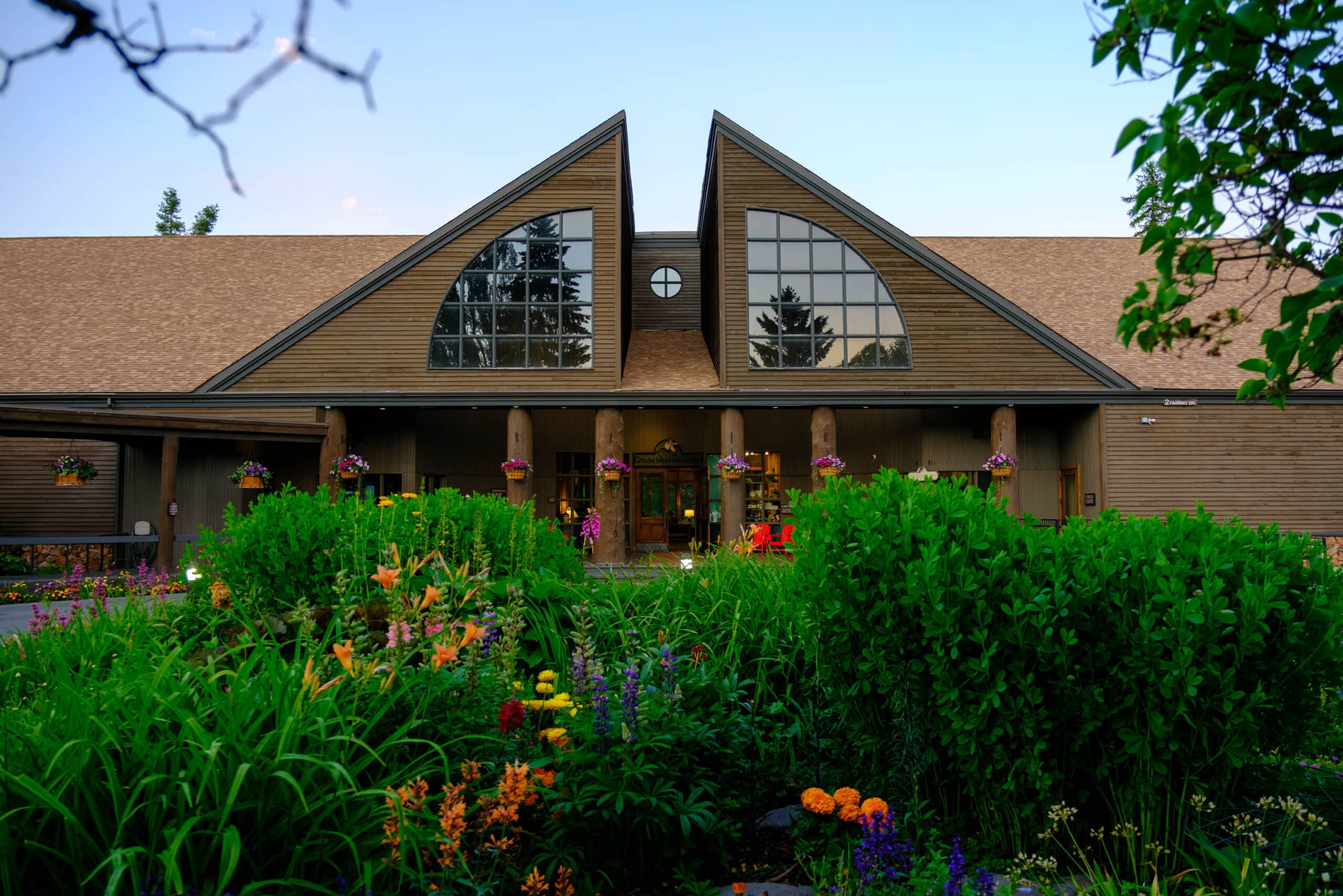 Glacier National Park Gouse Mountain Lodge